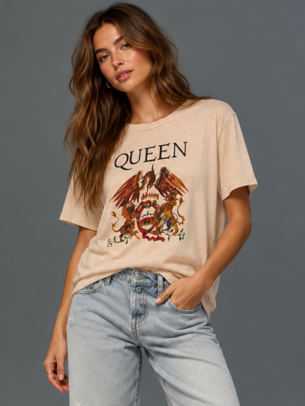 Queen Vintage Style Band Graphic Tee Cream | Women's Size Large